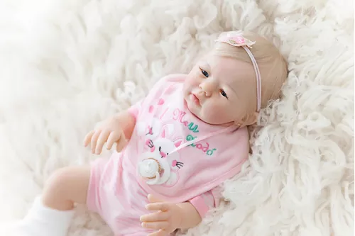 BEBÊ REBORN REALISTA CABELINHO FIO A FIO BELINHA TODA EM SILICONE COM MINI  ENXOVAL - Maternidade Mundo Baby Reborn