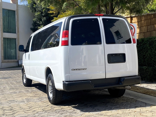Chevrolet Express 6.0ls C 15 Pas At
