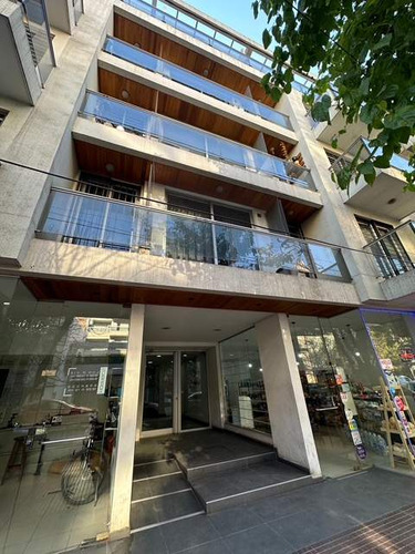 Se Vende Excelente Dpto De Un Dormitorio Y Dos Baños Estilo Duplex!!!!