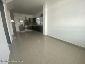 Casa, Sala De Tv, 4 Recamaras - Cumbres Del Lago, Renta