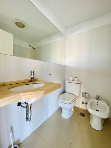 Imagen 16 de 30 de Increible Departamento De 3 Ambientes, 2 Baños, Con Gran Terraza Al Lago, Portezuelo Nordelta!