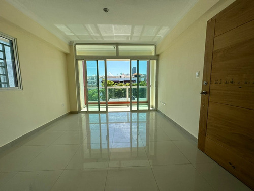Imagen 9 de 10 de Vendo Elegante Apartamento En El 4to Nivel
