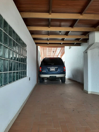 Imagen 24 de 25 de Se Vende Casa 430m2 5h+s/6b/8p Colinas De Santa Monica 5387