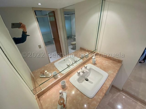 Imagen 4 de 14 de Apartamento En Venta Código: 22-20492 Colinas De Valle Arriba 04143448628
