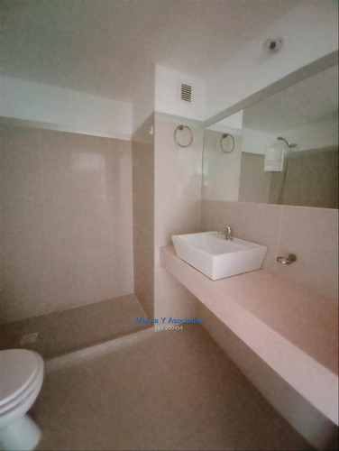 Apartamento De 3 Dormitorios En Haras De Lago