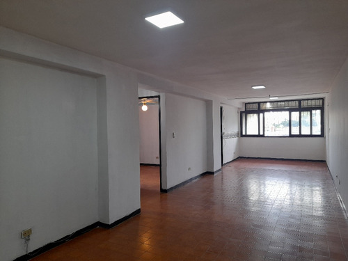 Apartamento En Venta En Residencias Samy. La Victoria. Estado Aragua