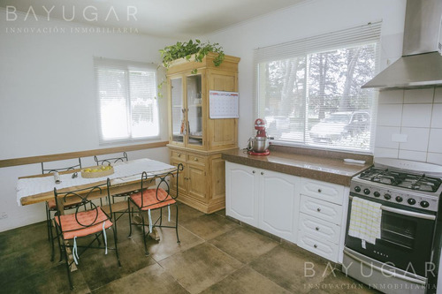 Imagen 15 de 30 de Venta En Oportunidad - Casa En Sausalito - Bayugar Negocios Inmobiliarios
