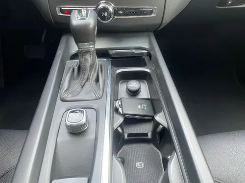 Volvo XC60 2.0 T5 Momentum At