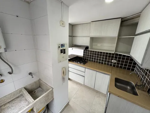 Se Alquila Amplio Apartamento Con Aire En Bochalema Central