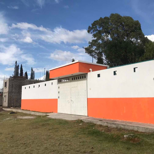 Imagen 4 de 14 de Bonita Casa Bien Ubicada A 1 Calle De Via Corta Santa Ana