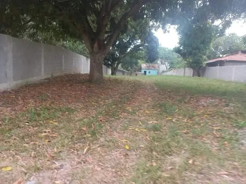 Terreno Murado E Gramado Com 900m² Em Vilatur Em Saquarema