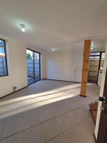 Casa En Arriendo De 4 Dorm. En Talca