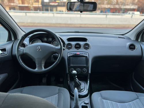 Imagen 6 de 15 de Peugeot 408