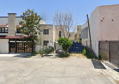Casa En Apodaca, Nuevo Leon, Fraccionamiento Los 3 Nogales. Oportunidad De Remate