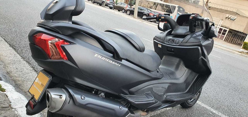 Imagem 7 de 14 de Suzuki Burgman 650 Executive 2017 28.000 Kms
