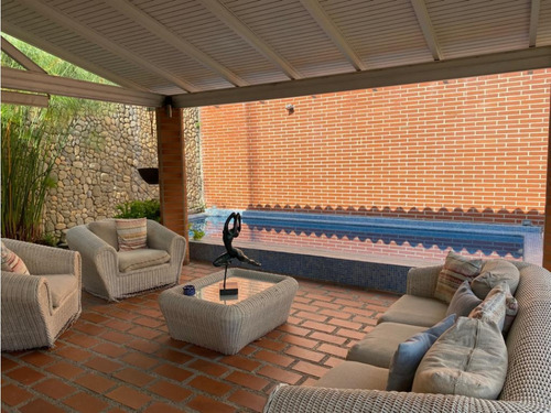 Vendo Casa 797m2 Altamira 8794