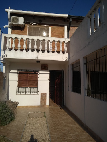 Triplex Al Frente - Calle 5 N° 5312 - Santa Teresita