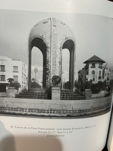 Una Ciudad Imaginaria. Arquitectura Mexicana Siglos Xix Xx. (Usado)