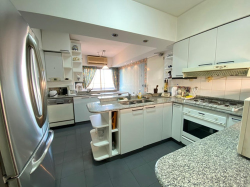 Imagen 7 de 21 de Alto!! Excelente Triplex En Quartier Demaría