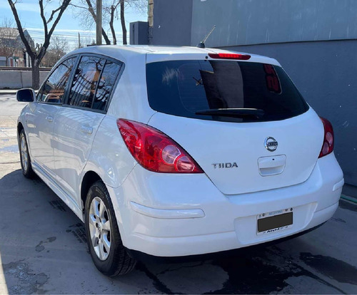 Nissan Tiida 1.8 Tekna 5 p