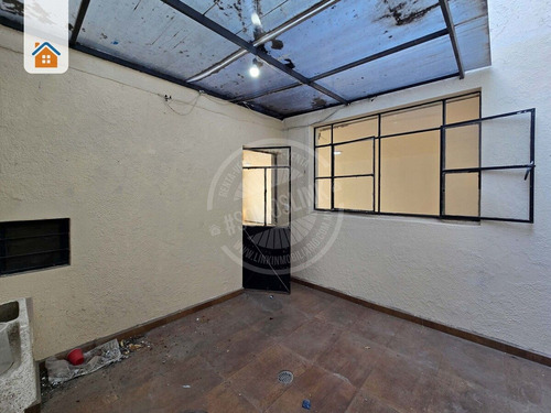 Casa En Venta Con Uso De Suelo Mixto En Ladron De Guevara Guadalajara Jalisco.