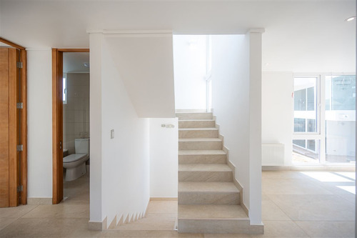 Proyecto De 9 Casas Nuevas En Sector Tranquilo De Marbella