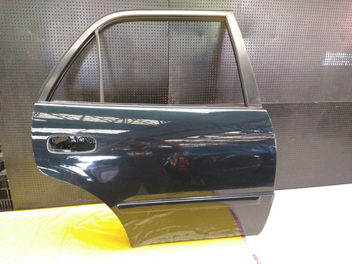 Porta Traseira Direita Toyota Corolla Xei 1999 A 2002 - Leia