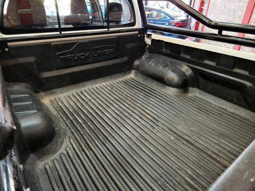 Imagen 11 de 25 de Toyota Hilux 2.4 Cd Dx 150cv 4x2 2017