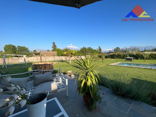 Oportunidad Casa En Parcela Con Agua Propia 4d 3b Pirque