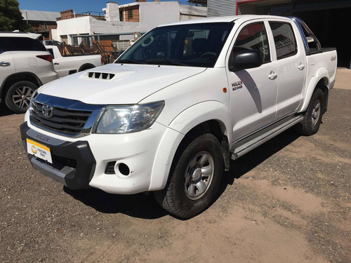 Toyota Hilux 3.0 Cd Sr 171cv 4x4 - C3 2014