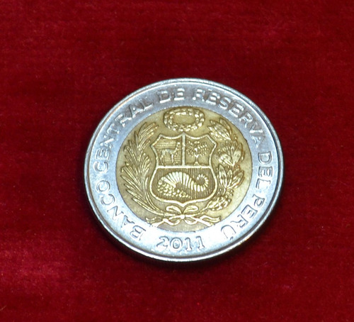 Moneda De Perú De 5 Nuevos Soles Año 2011 - En Rosario - (Usado)