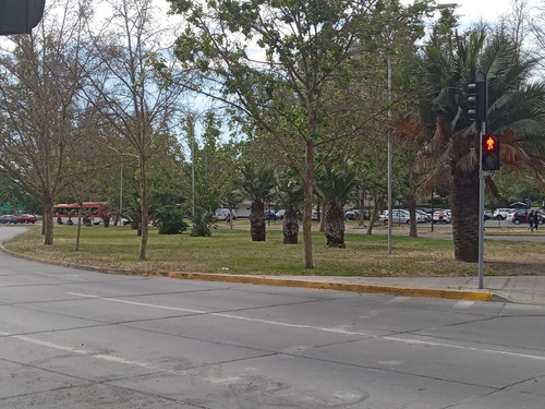 Venta Céntrico Depto. A Pasos De Línea 2 Estación Toesca