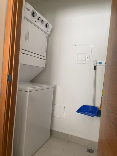Imagen 3 de 20 de Apartamento Amueblado De 1 Habitación 2 Baños 1 Parqueo Excelentes Condiciones Planta Full
