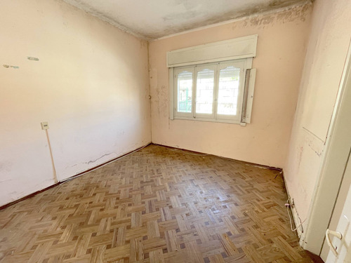 Imagen 6 de 13 de Venta De Apartamento Al Frente, Con 2 Dormitorios Y Azotea En La Blanqueada