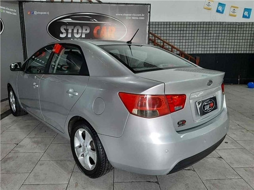 Imagem 10 de 14 de Kia Cerato 1.6 Ex2 Sedan 16v Gasolina 4p Manual