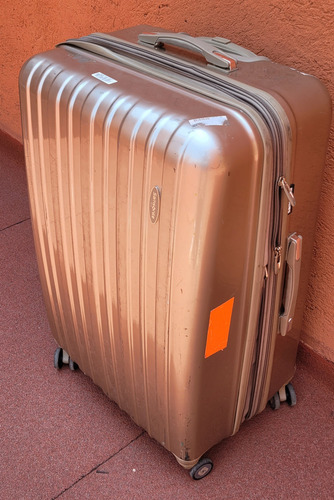 Maleta Grande Samsonite Plástico Semirigido Crema Lisa (Usado)