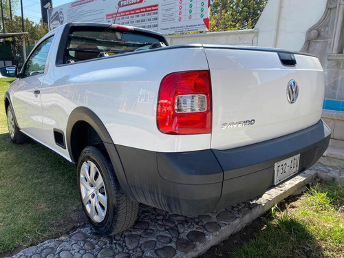 Imagen 2 de 15 de Volkswagen Saveiro 1.6 Starline Ac Mt 2016