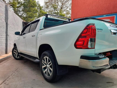 Imagen 8 de 8 de Toyota Hilux 2018 Limited