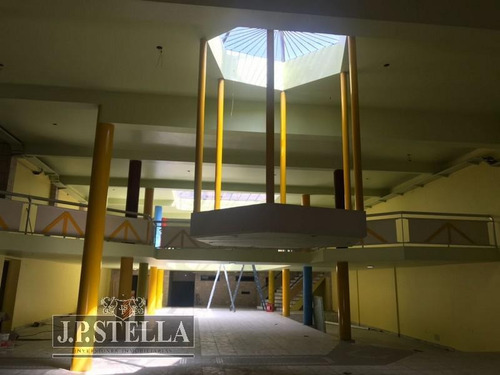 Imagen 3 de 29 de Local Comercial 1800 M² En 3 Plantas - Ideal Centro Comercial - Gonzalez Catan