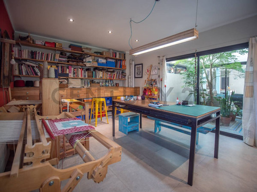Casa En Venta La Plata