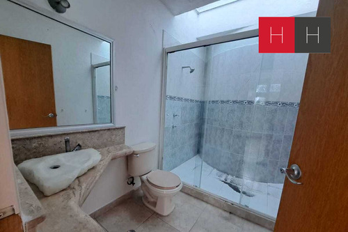 Casa En Venta En Puebla, Fuentes De Moratilla
