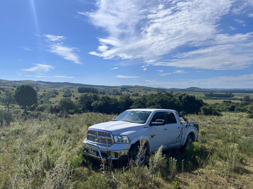 RAM 1500 5.7 Laramie Atx V8