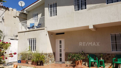 Re/max 2mil Vende Casa En La Urbanización Sabanamar, Municipio Mariño. Isla De Margarita, Estado Nueva Esparta 