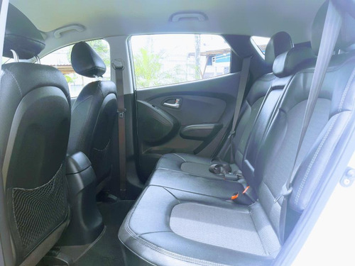 Imagem 6 de 9 de Hyundai Ix35 Gls 2.0 16v 2wd Flex Aut.