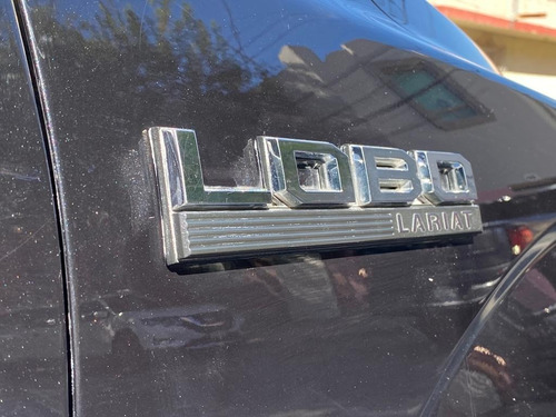 Imagen 13 de 15 de Ford Lobo Lariat 2015