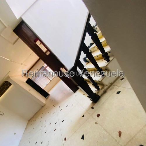 Alquiler De Casa Comercial \ Los Palos Grandes Mg 5-14860