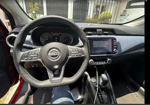 Nissan Versa 1.6 Exclusive Navi At