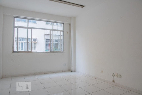 Apartamento Para Aluguel - Centro, 1 Quarto, 30 - 893040063