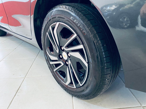 Chevrolet Onix ONIX SEDAN Plus LT 1.0 12V Flex 4p Mec.