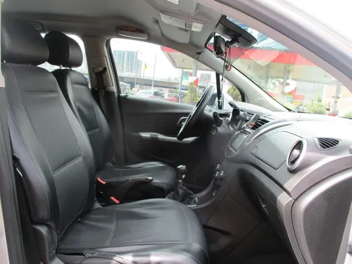 Chevrolet Tracker Ls 4x4 1800cc Mt Aa